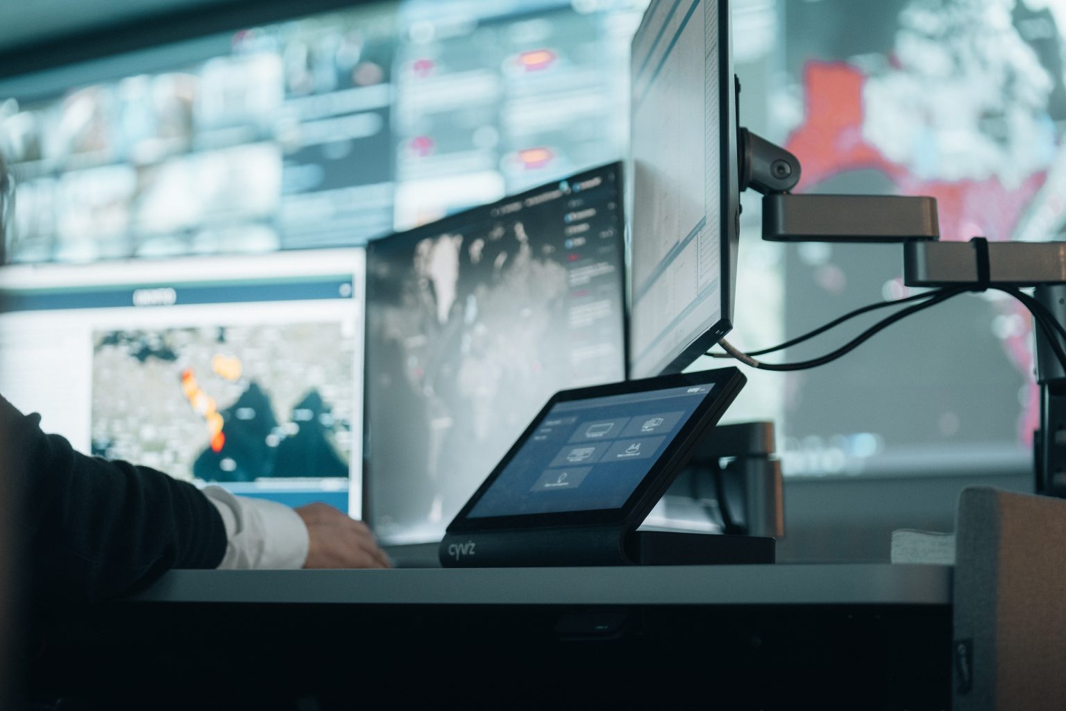 LED projection, Cyviz CP1 at Aker Security to illustrate video walls