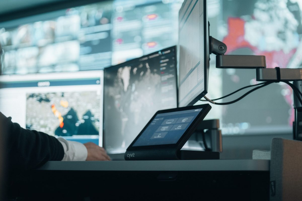 LED projection, Cyviz CP1 at Aker Security to illustrate video walls